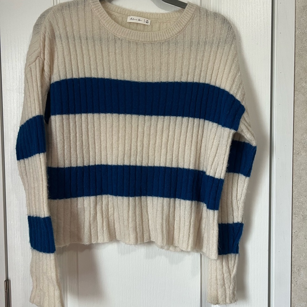 Active USA Cream and Blue Striped Sweater